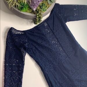 Ruby & Jenna Navy Lace Long Sleeve fitted Wide Neckline Dress medium